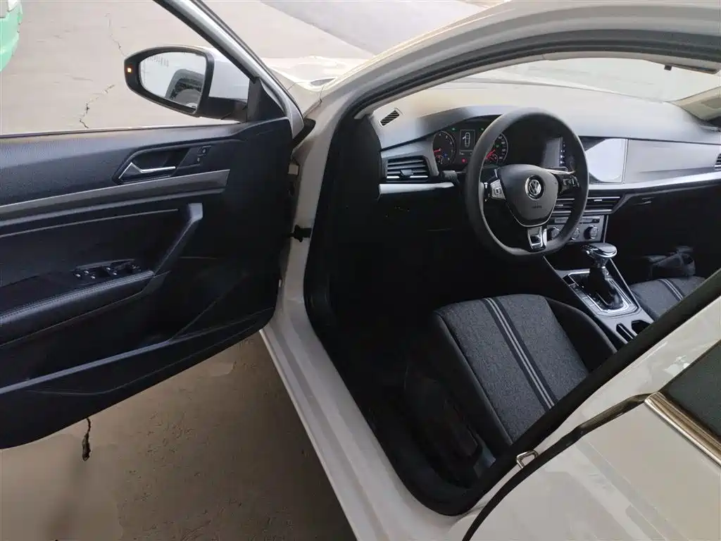 Volkswagen Lavida 2019 1.5L Automatic Trend Edition China VI фото 12