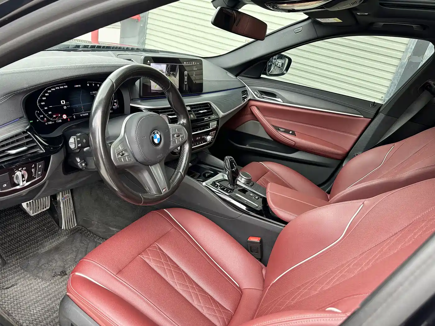 BMW 5 Series 2023 530Li Leading M Sport Package фото 4