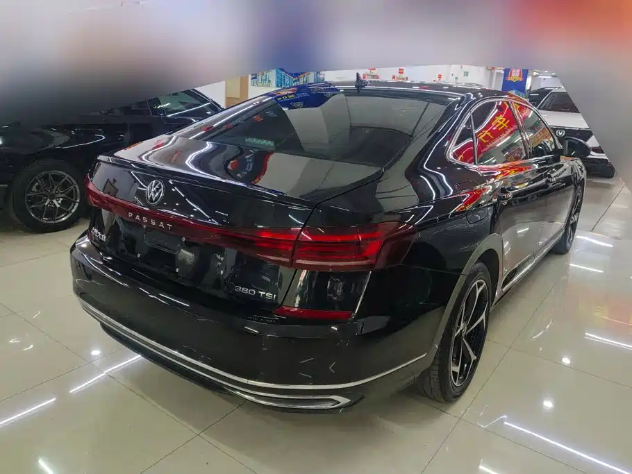Volkswagen Passat 2025 2025 Outstanding 380TSI Starlight Dragon Soaring Edition