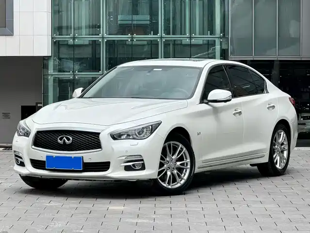 INFINITI Q50L