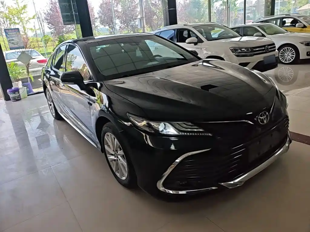 Photo 4 - Toyota Camry