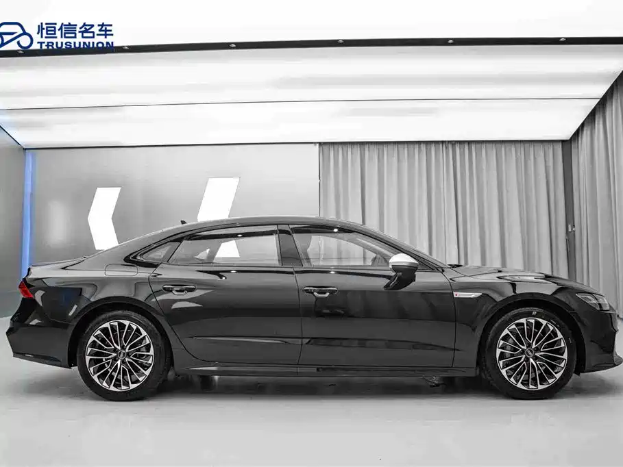 Audi A7L 2024 45 TFSI Luxury фото 4