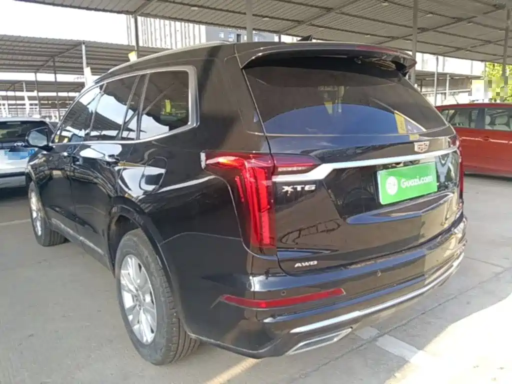 Фото 5 - Cadillac XT6