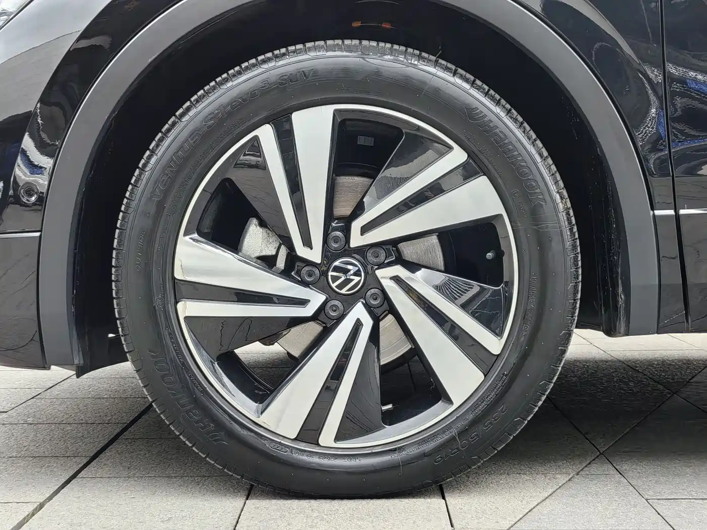 Volkswagen Tiguan X 2023 330TSI 2WD Flagship фото 8