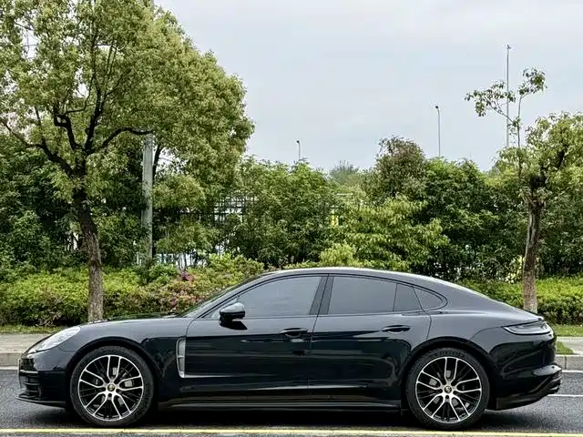 Porsche Panamera 2023 Panamera 4 Executive Long Wheelbase 2.9T фото 2