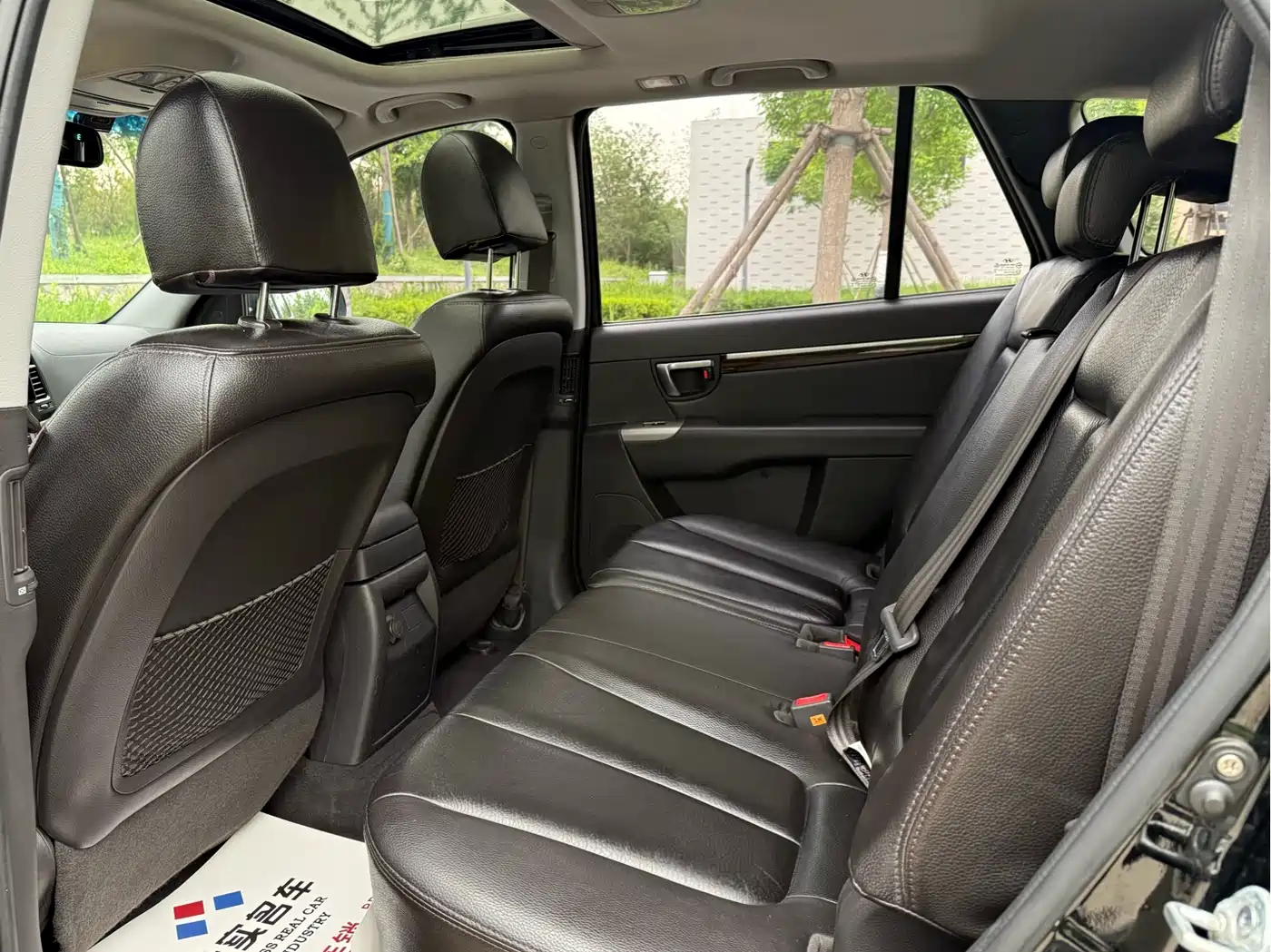 Hyundai Santa Fe Classic 2010 2.4 Luxury 7-Seater AWD фото 7