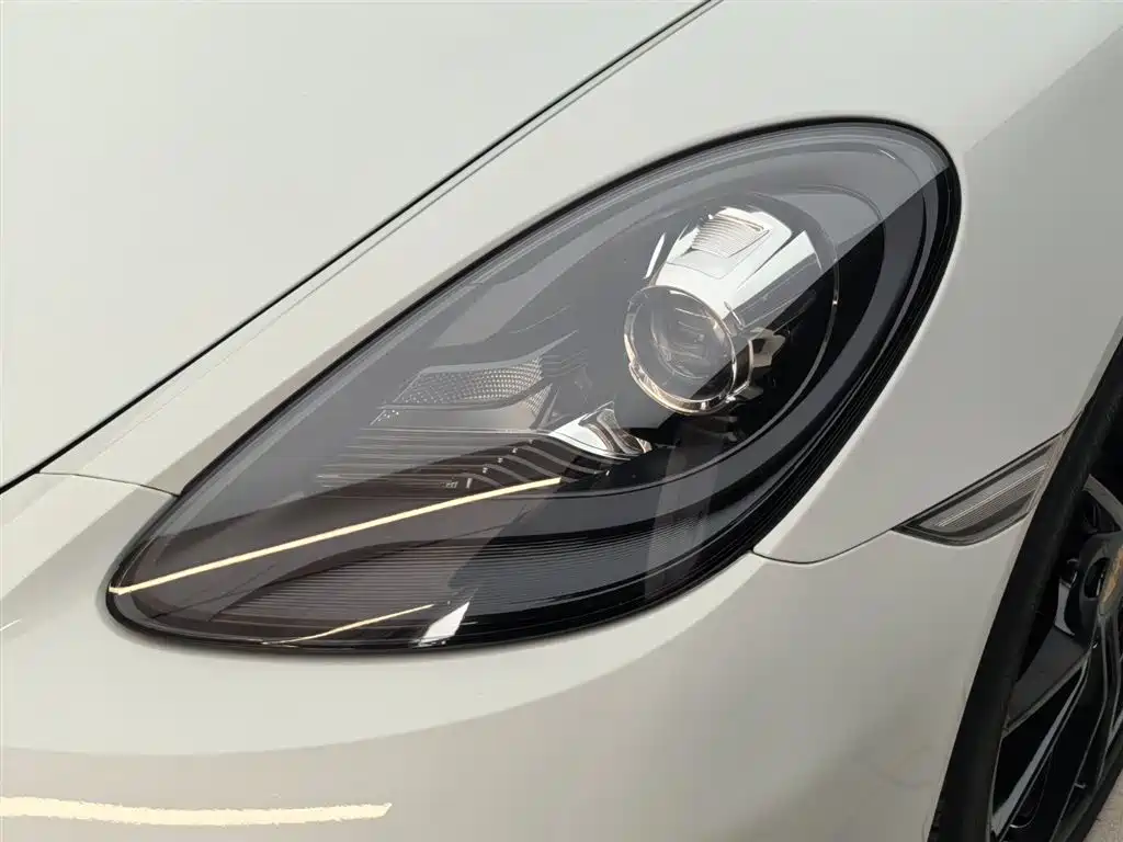 Porsche 718 2022 Boxster 2.0T фото 31