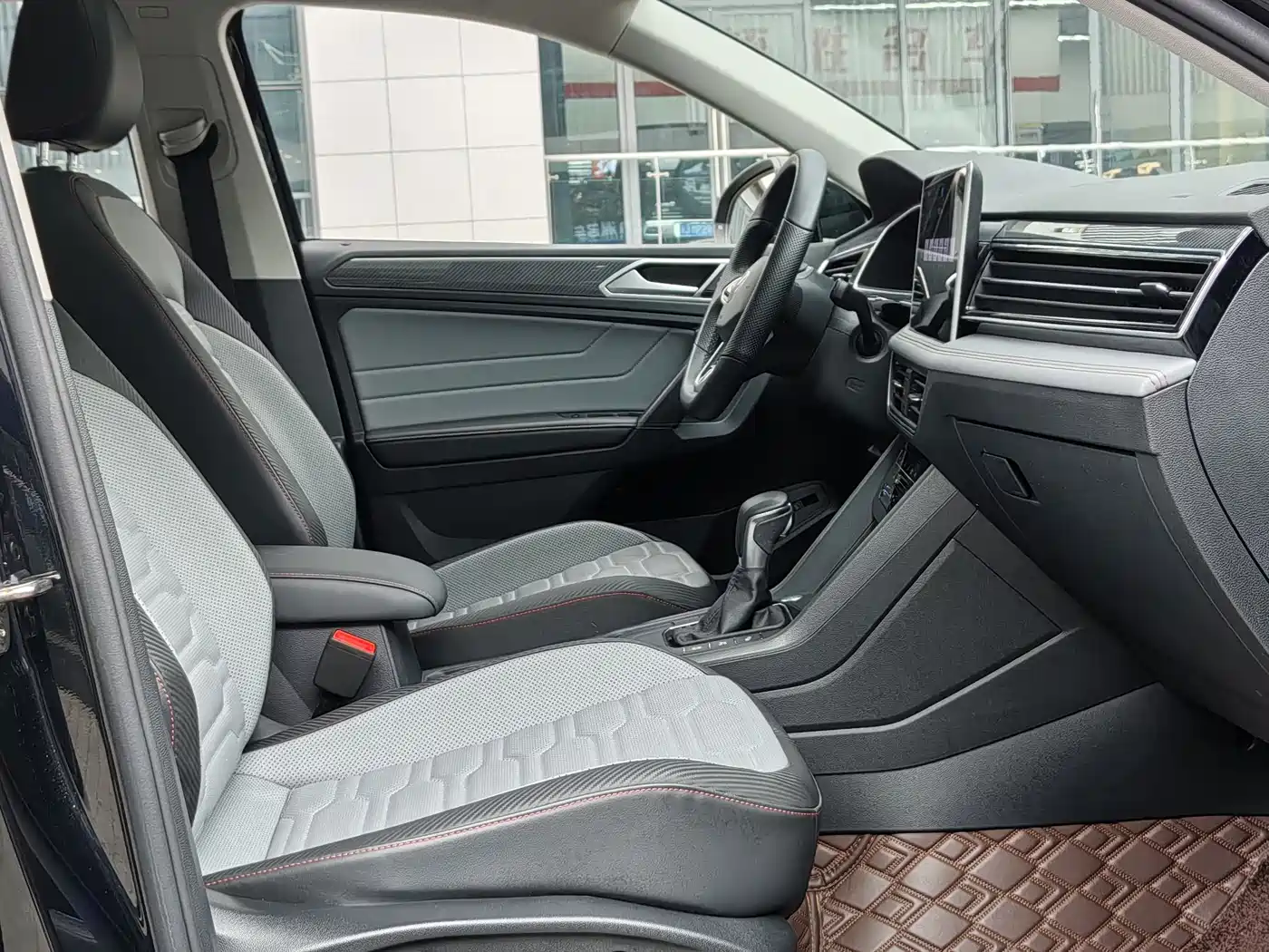 Volkswagen Tiguan X 2023 330TSI 2WD Flagship фото 21