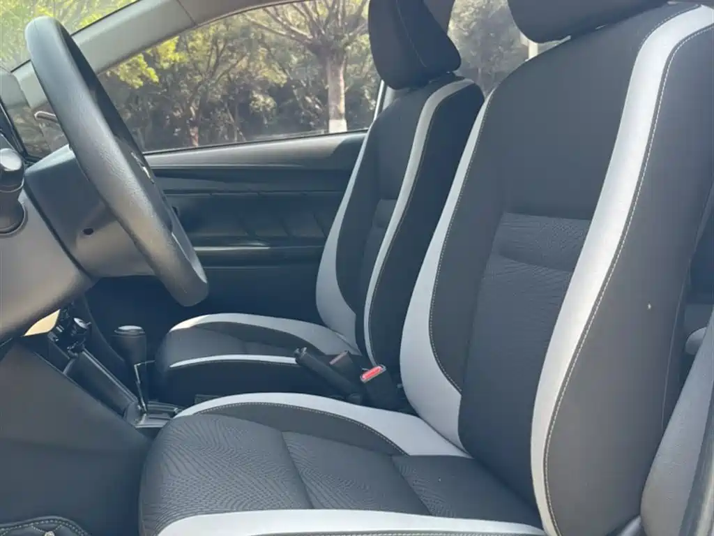 Toyota YARiS L Zhi Xuan 2020 1.5L CVT Leading Edition фото 8