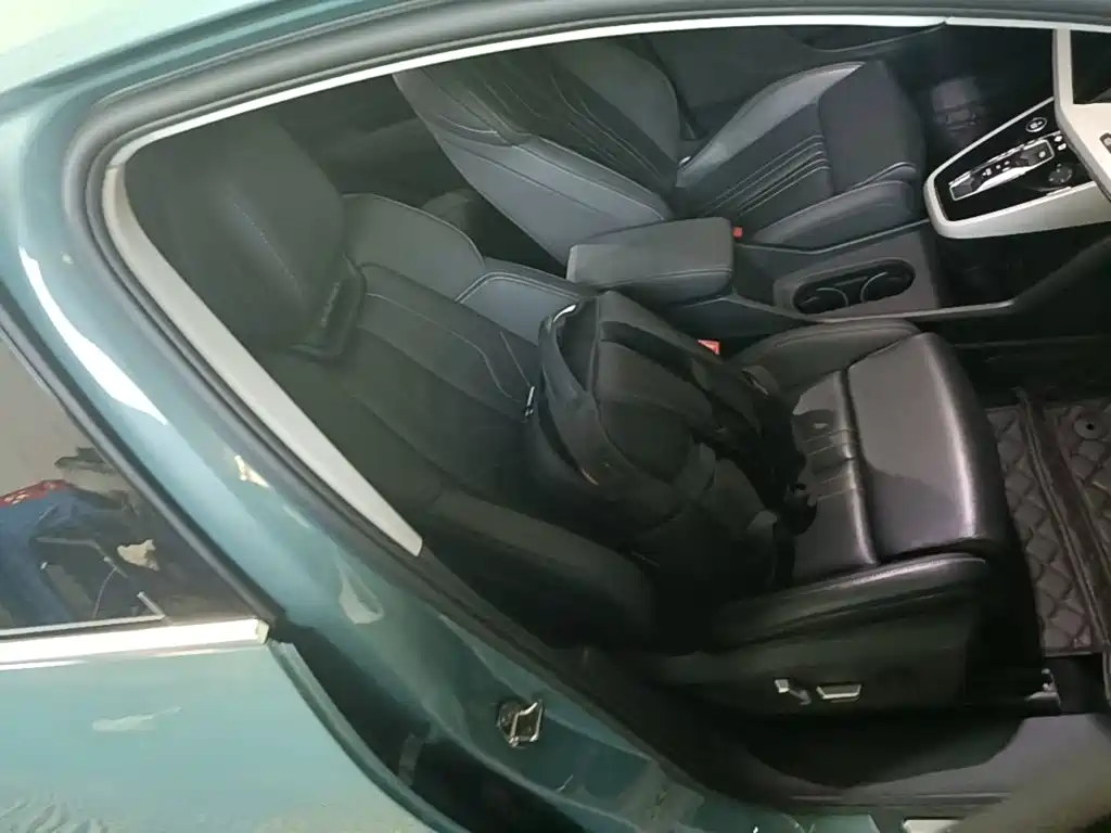 Audi Q5 e-tron 2025 2023 40 e-tron Shining Edition Brocade Package