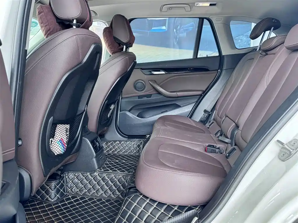 BMW X1 2020 sDrive20Li Premium Edition фото 10