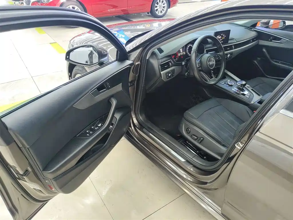 Audi A4L 2017 Plus 40 TFSI Progressive фото 16