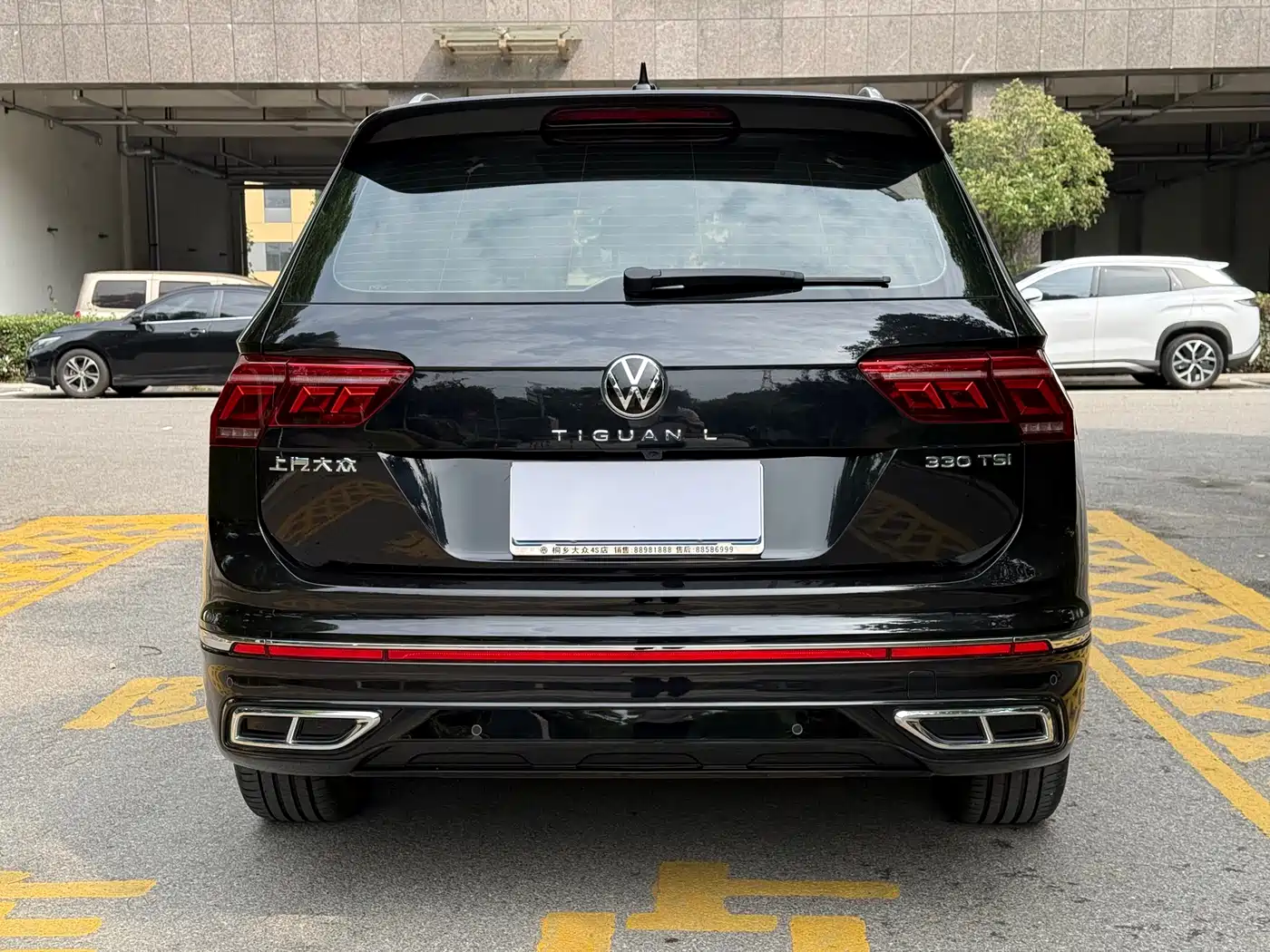 Volkswagen Tiguan L 2022 330TSI Auto 2WD R-Line Premium Edition фото 5