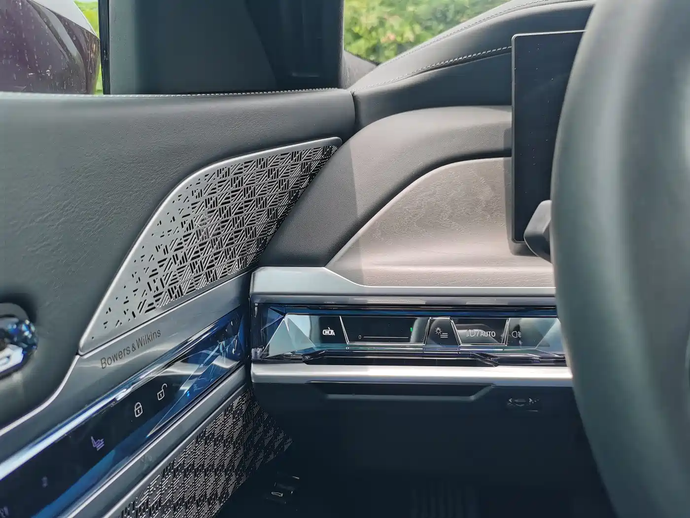 BMW i7 2024 2023 xDrive60L Luxury Package