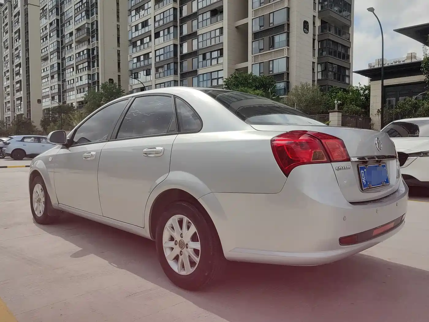 Buick Excelle 2015 1.5L Automatic Classic фото 14