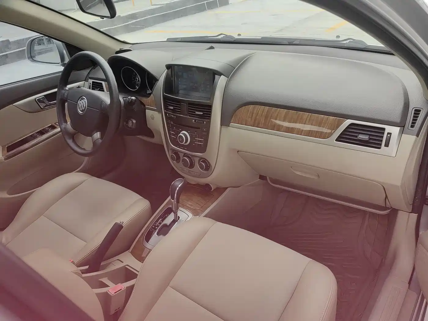 Buick Excelle 2015 1.5L Automatic Classic фото 5