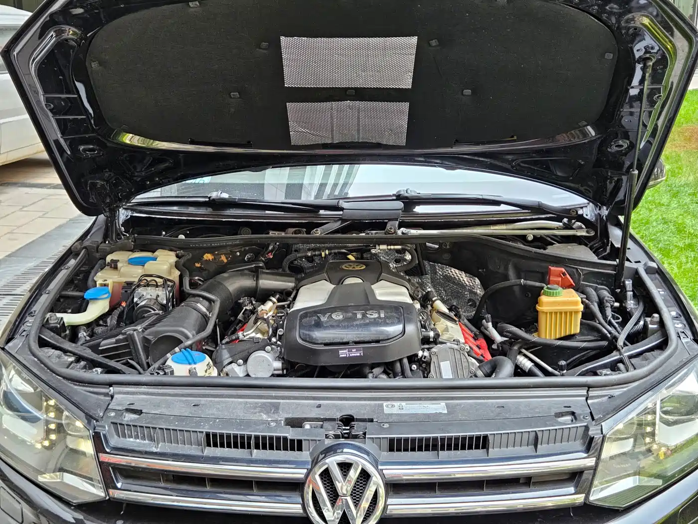 Volkswagen Touareg 2011 3.0TSI Comfort фото 4