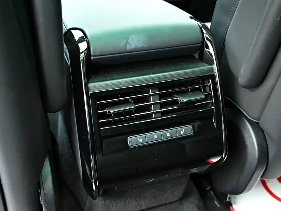 Land Rover Range Rover Sport 2023 400PS Dynamic SE фото 31