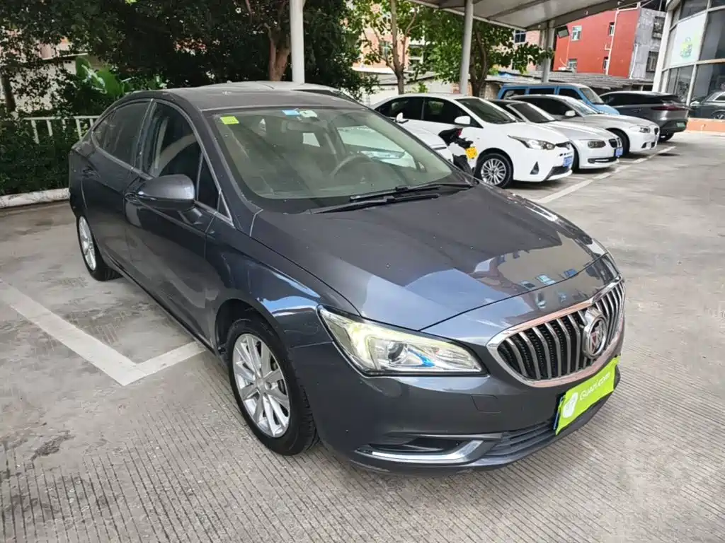 Photo 4 - Buick Verano