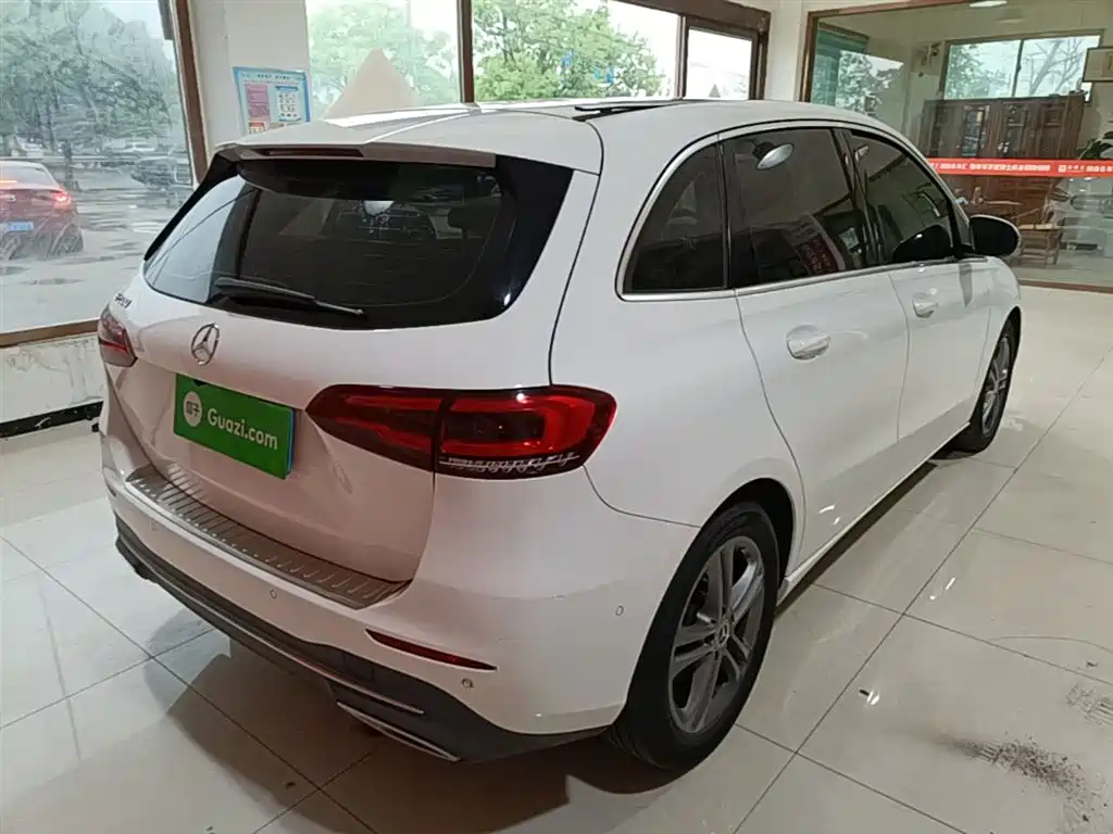 Mercedes-Benz B-Class 2020 B 200 Sport Edition фото 7