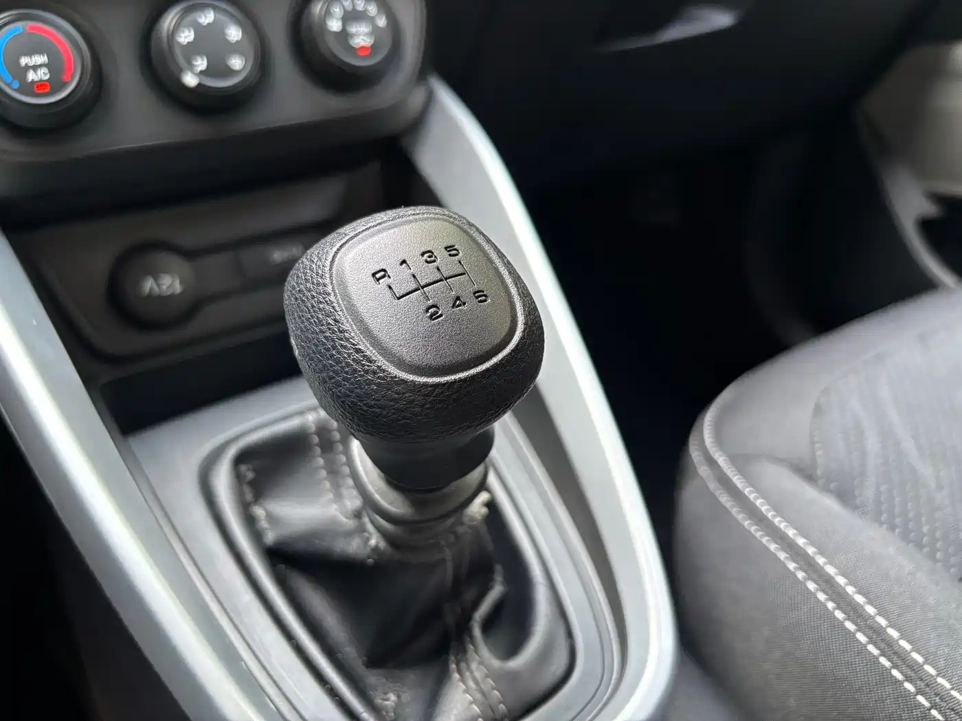 Baojun 510 2020 2019 1.5L Manual Sport Edition 73kW China VI
