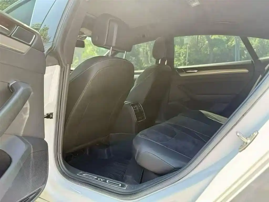 Volkswagen FAW-Volkswagen CC 2021 380TSI Eye-catching Edition фото 8