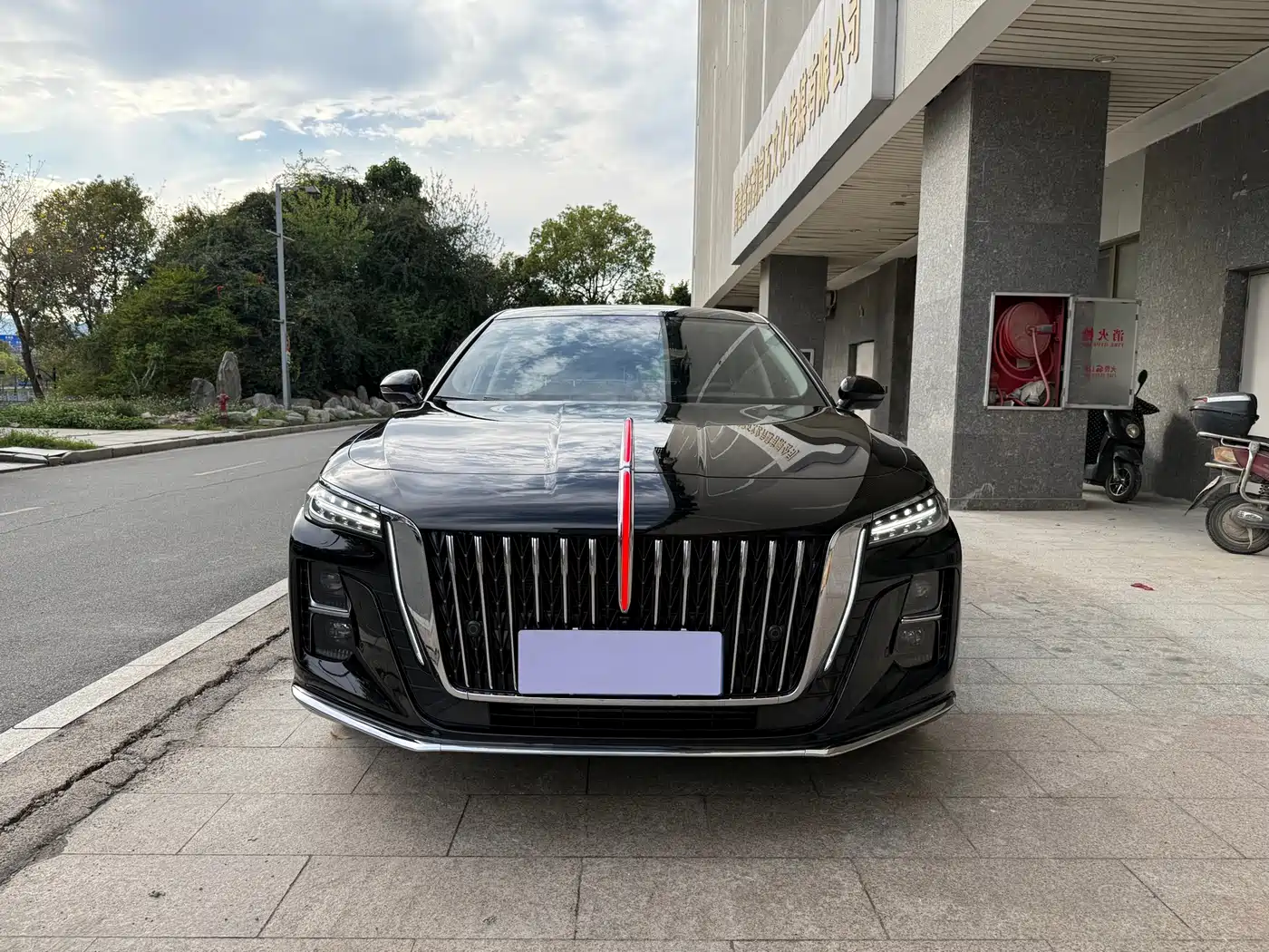 Hongqi HONGQI H5