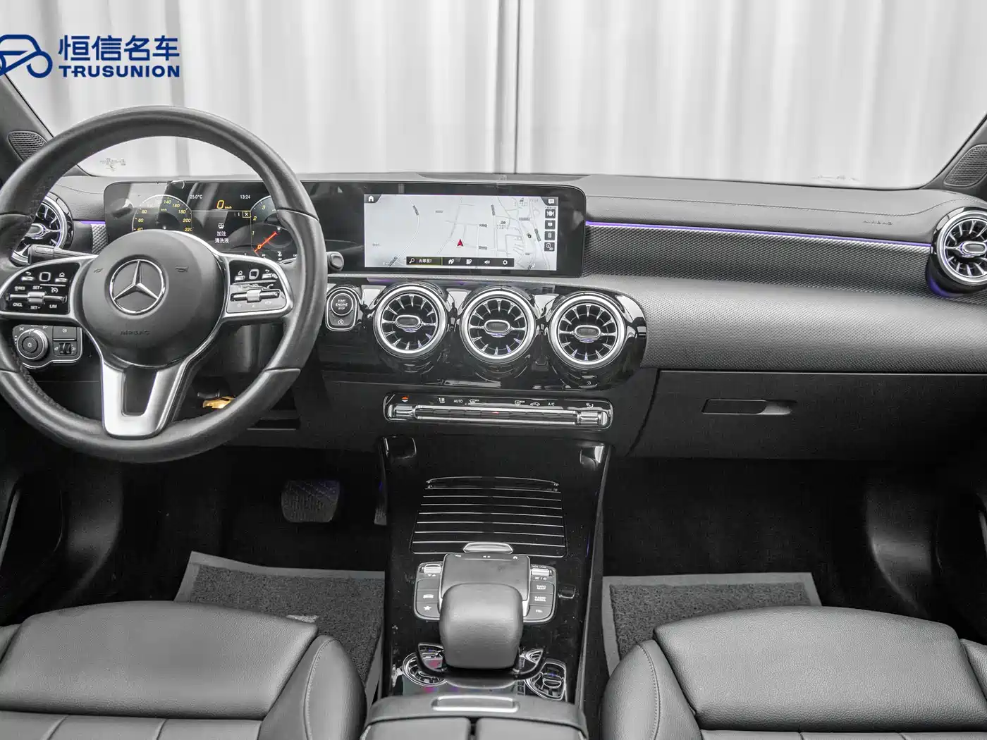 Mercedes-Benz A-Class 2022 A 180 L Sport Sedan фото 12