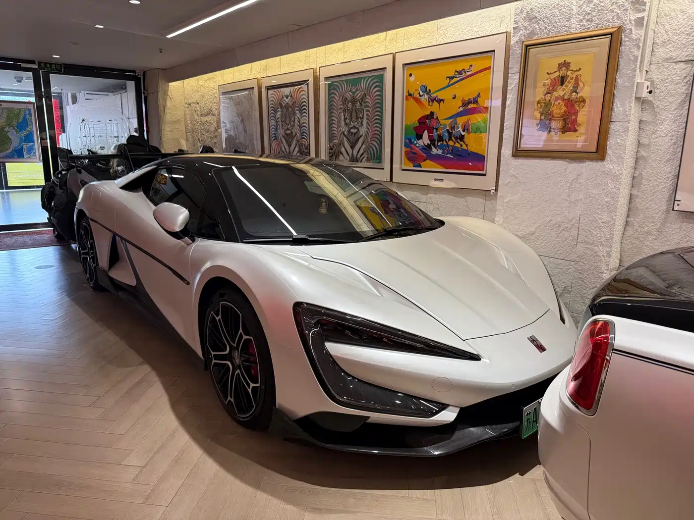 2025 Yangwang U9