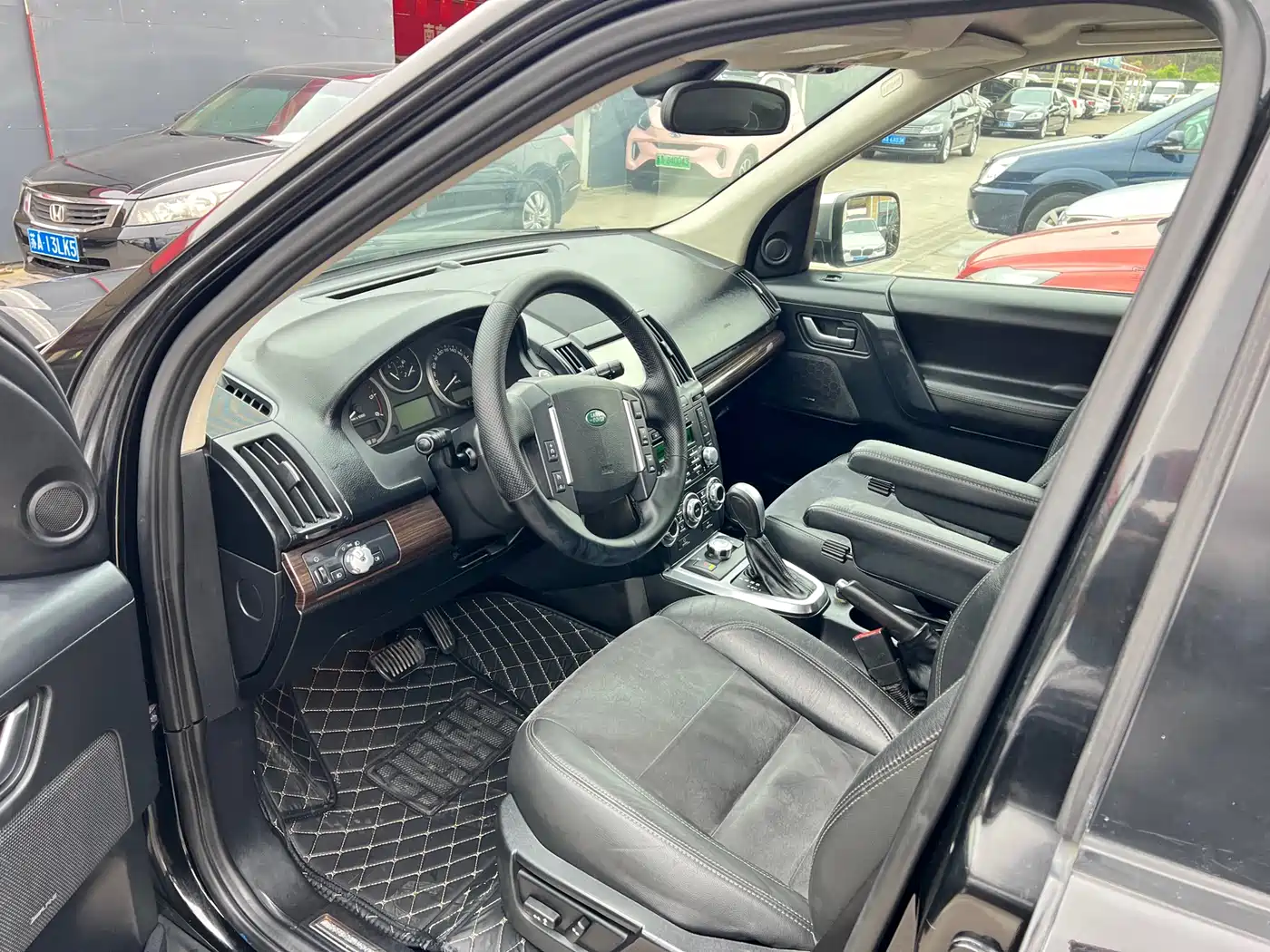 Land Rover Freelander 2 2011 2.2T SD4 HSE Diesel фото 10