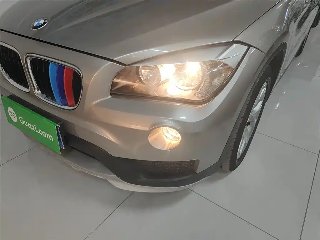 BMW X1 2014 sDrive18i Fashion Edition фото 15