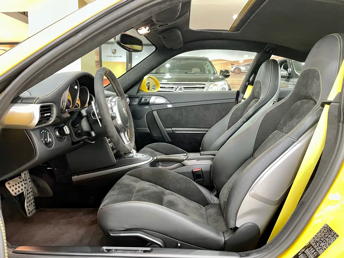 Porsche 911 2010 Carrera 4S 3.8L фото 8