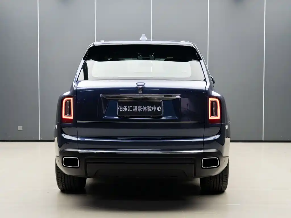 Фото 7 - Rolls-Royce Cullinan