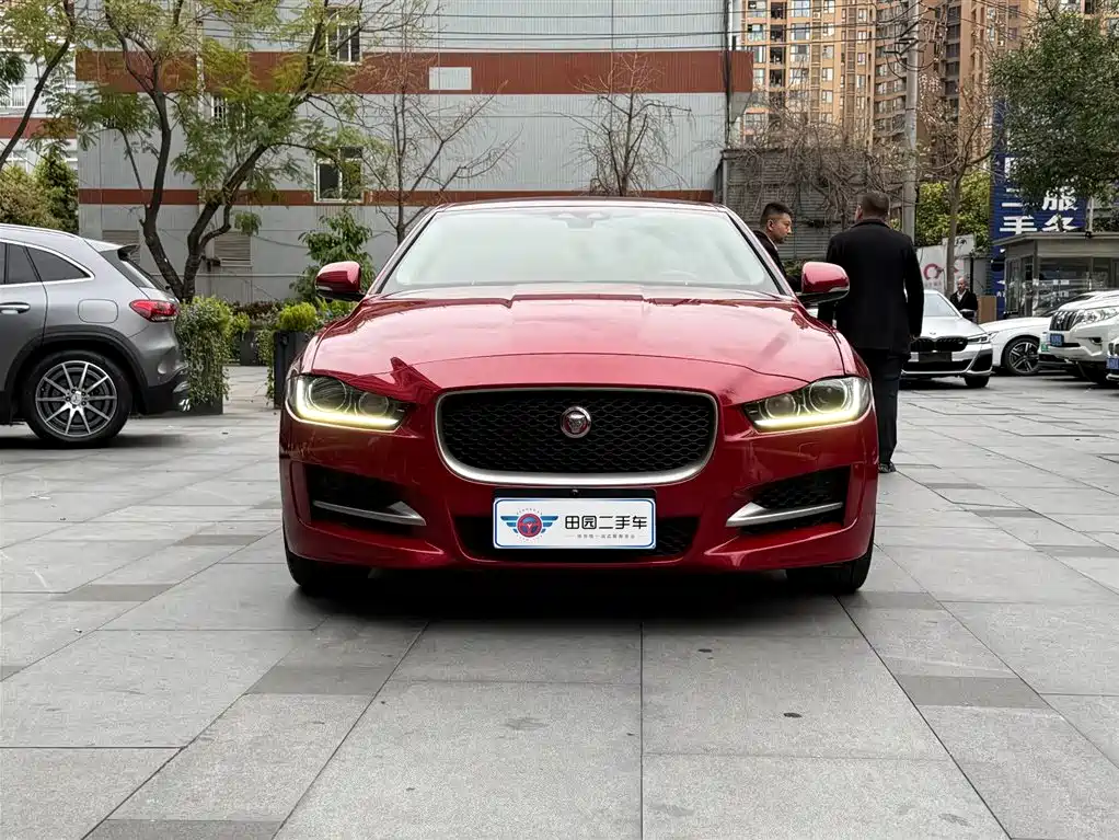 Jaguar XE 2017 2017 2.0T 200PS R-Sport