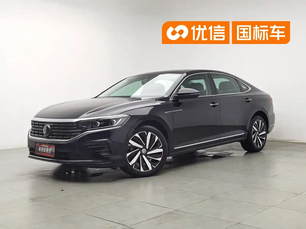 Фото 1 - Volkswagen Passat