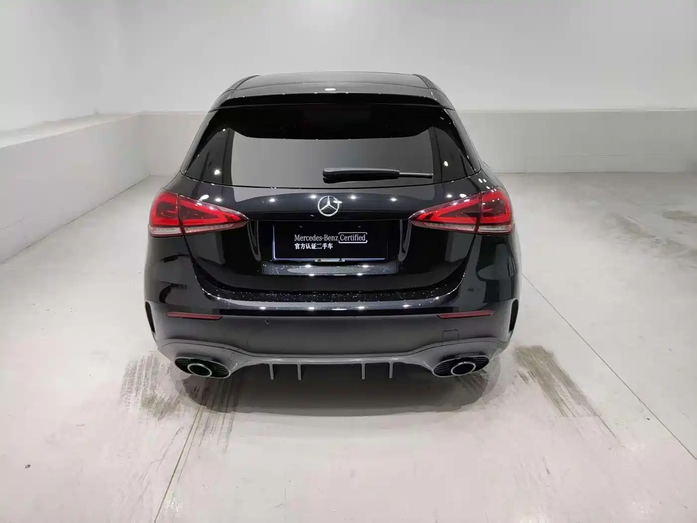 Mercedes-Benz A-Class AMG (Import) 2020 AMG A 35 4MATIC фото 4