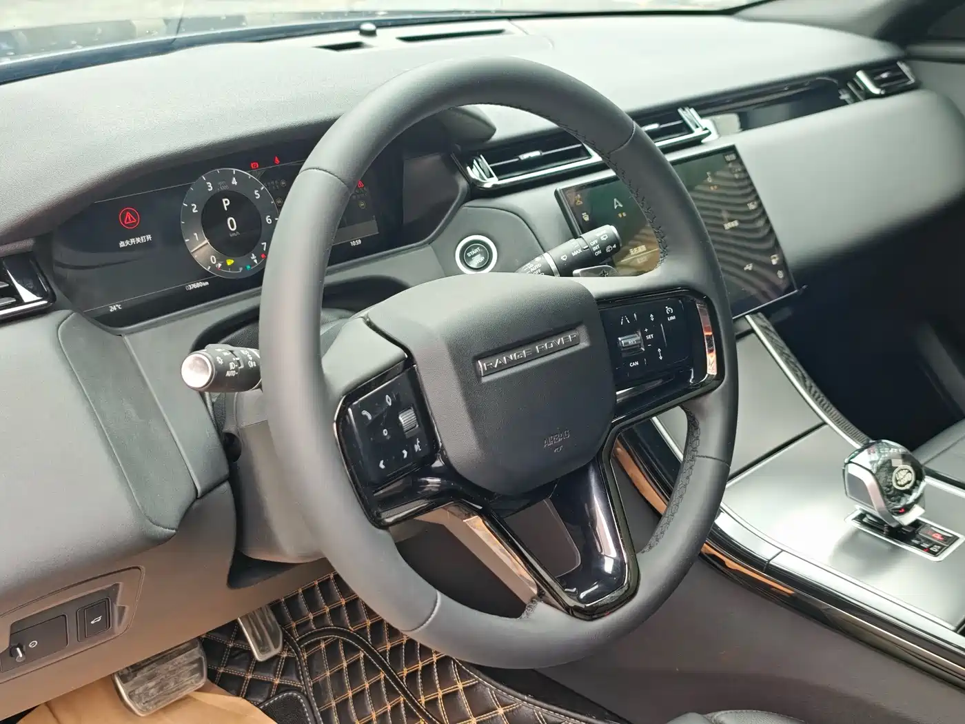 Land Rover Range Rover Velar 2024 Dynamic SE фото 6