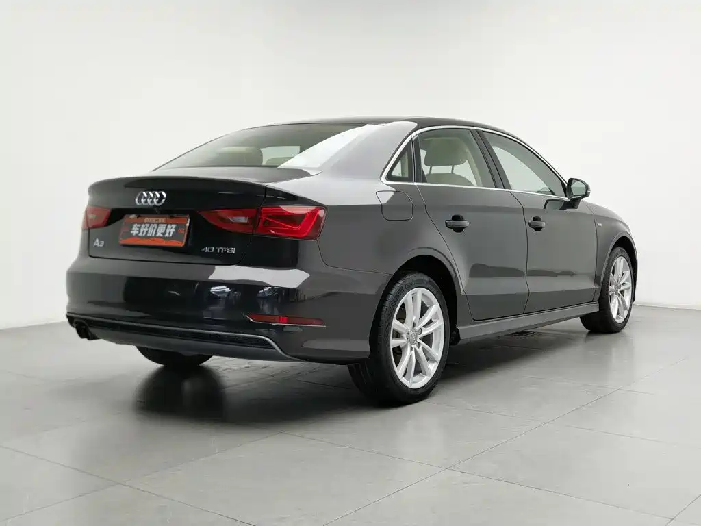 Audi A3 (Import) 2014 2014 Limousine 40 TFSI S line Comfort