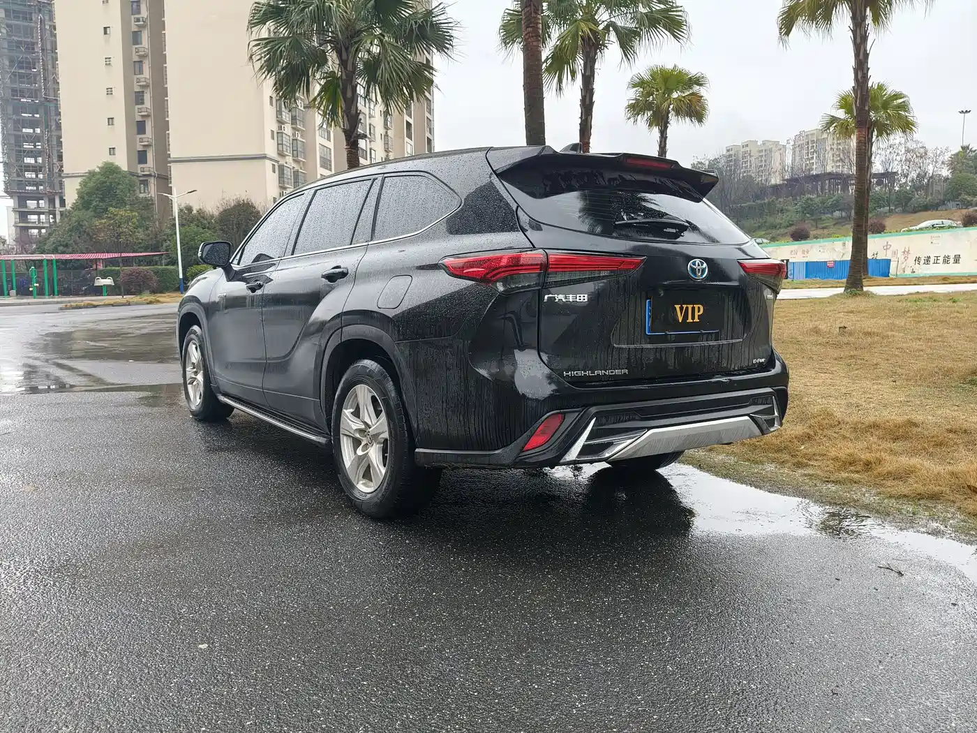 Toyota Highlander 2023 2.5L Smart Hybrid Dual Engine FWD Elite 5-Seater фото 9