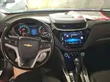 Фото 6 - Chevrolet Malibu