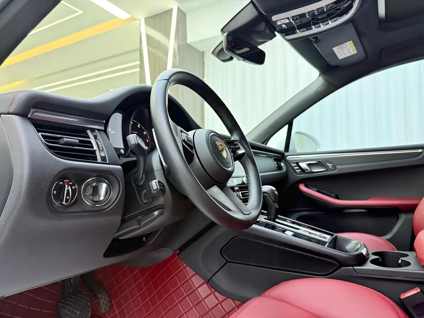 Porsche Macan 2022 Macan 2.0T фото 5