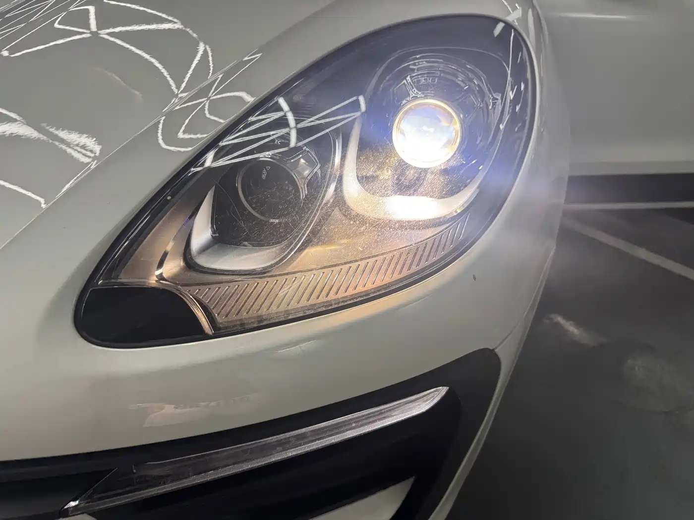 Porsche Macan 2016 Macan 2.0T фото 4