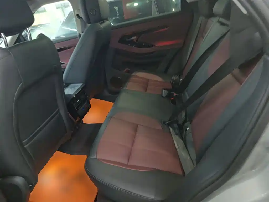 Land Rover Range Rover Evoque 2024 Range Rover Evoque L 249PS Light Master Edition фото 16