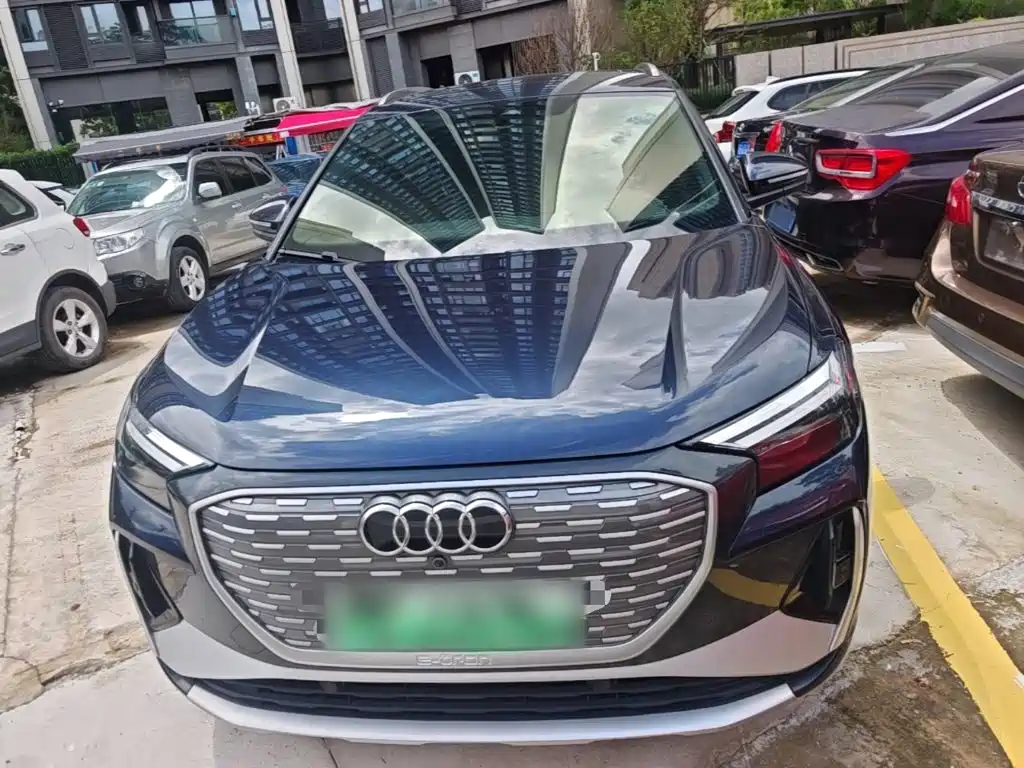 Audi Q4 e-tron 2023 2023 50 e-tron quattro Creation Edition