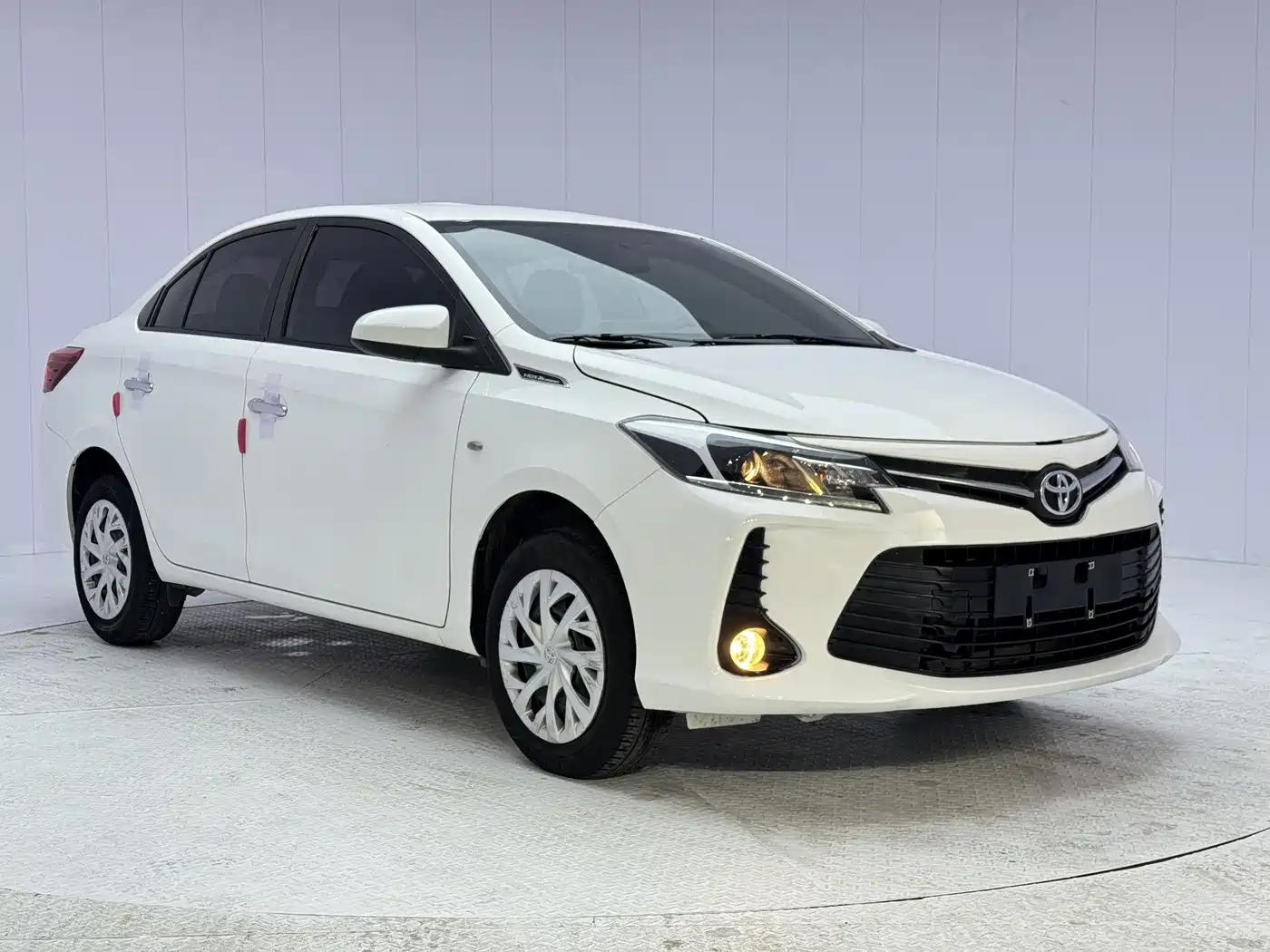 Toyota Vios 2022 1.5L 20th Anniversary Edition фото 2