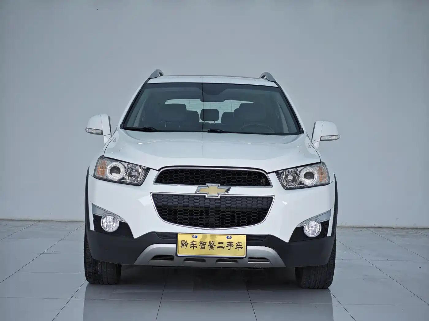 Chevrolet Captiva 2012 2.4L 4WD Flagship Edition 7-Seater фото 2