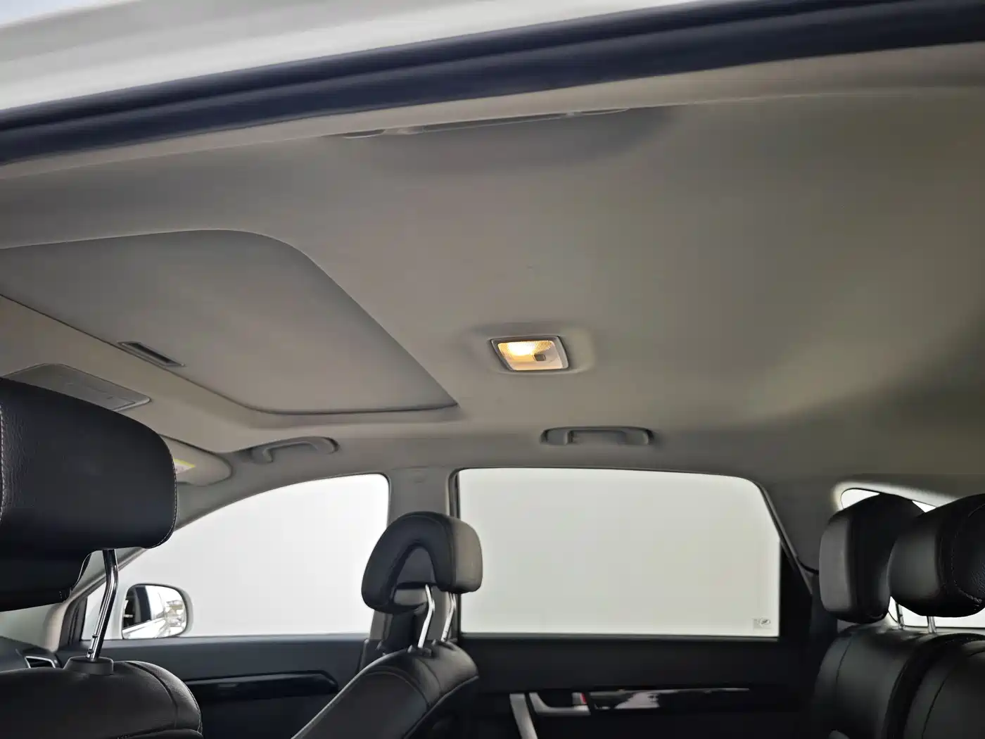 Chevrolet Captiva 2012 2.4L 4WD Flagship Edition 7-Seater фото 25