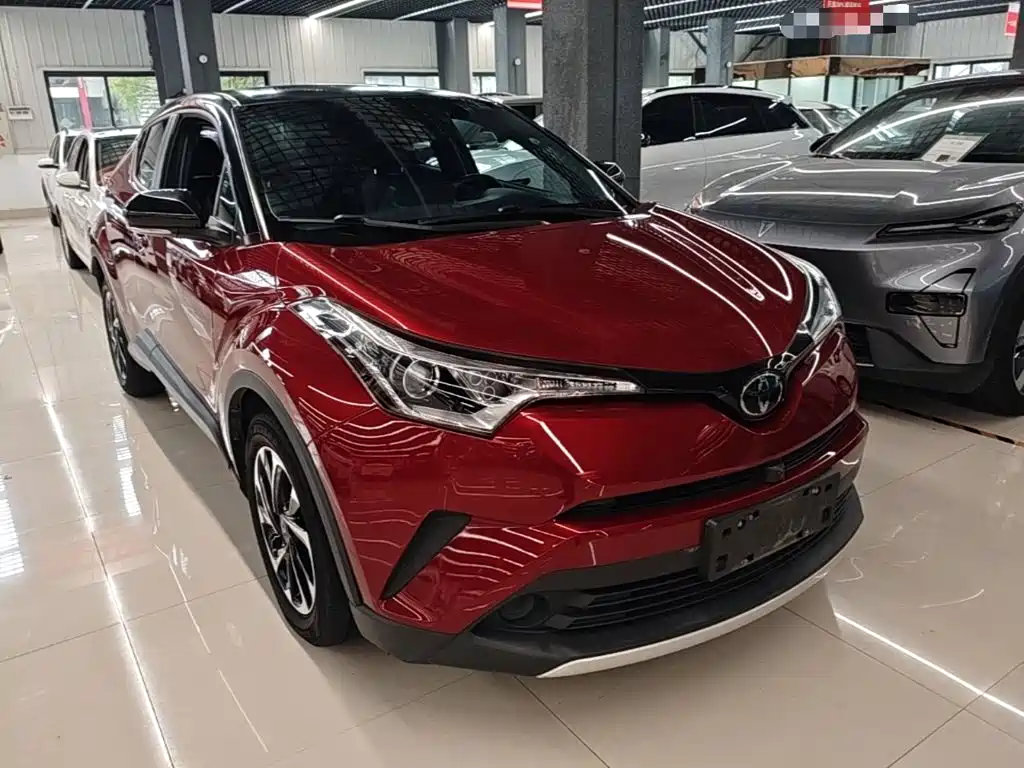 Фото 22 - Toyota IZOA