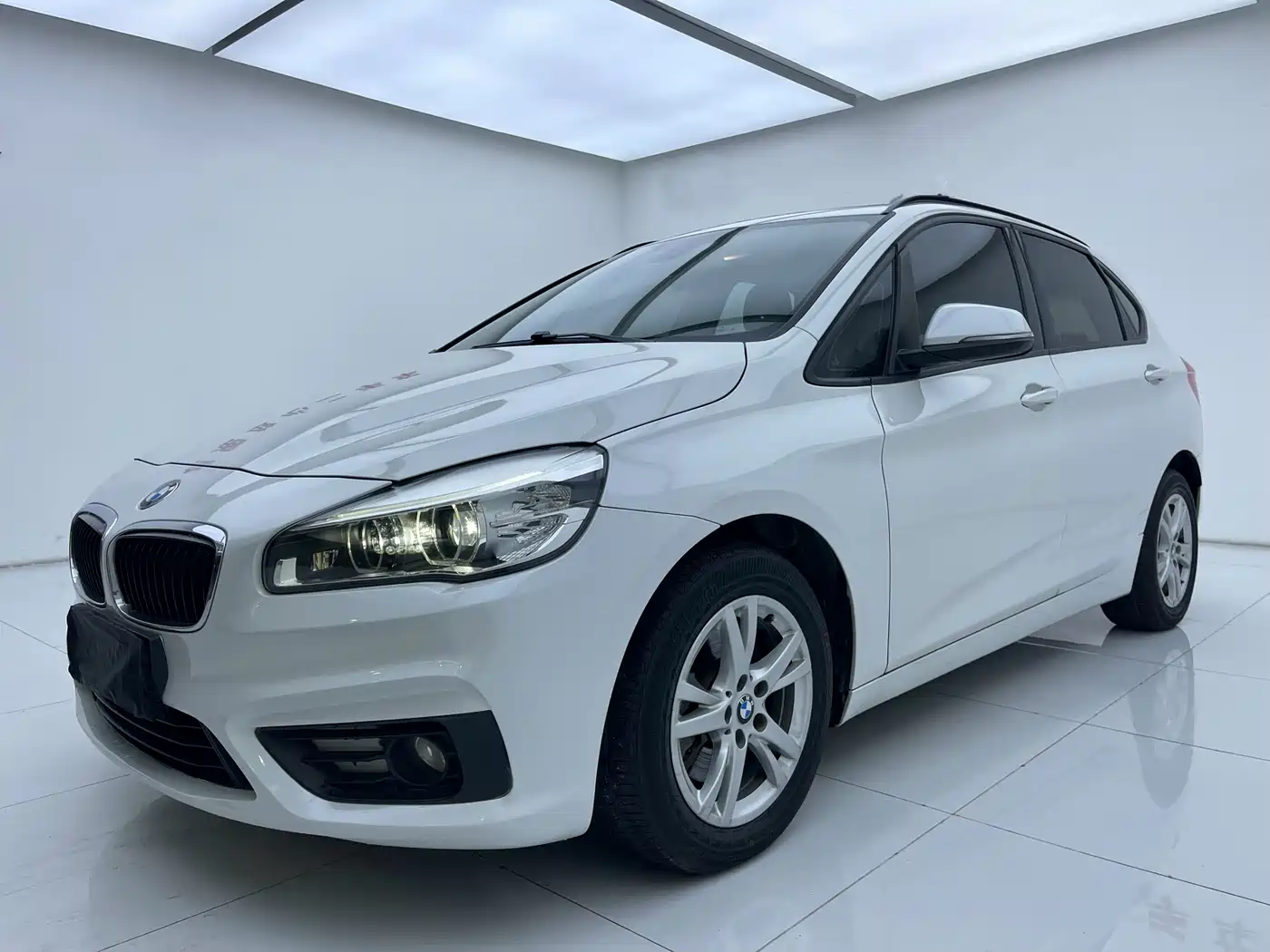 BMW 2 Series Touring 2016 218i Leading