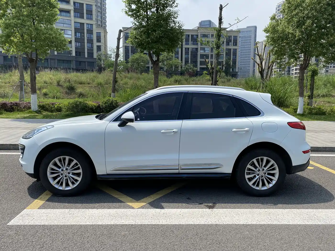 Zotye SR9 2017 2017 2.0T Manual Ultimate Light Edition